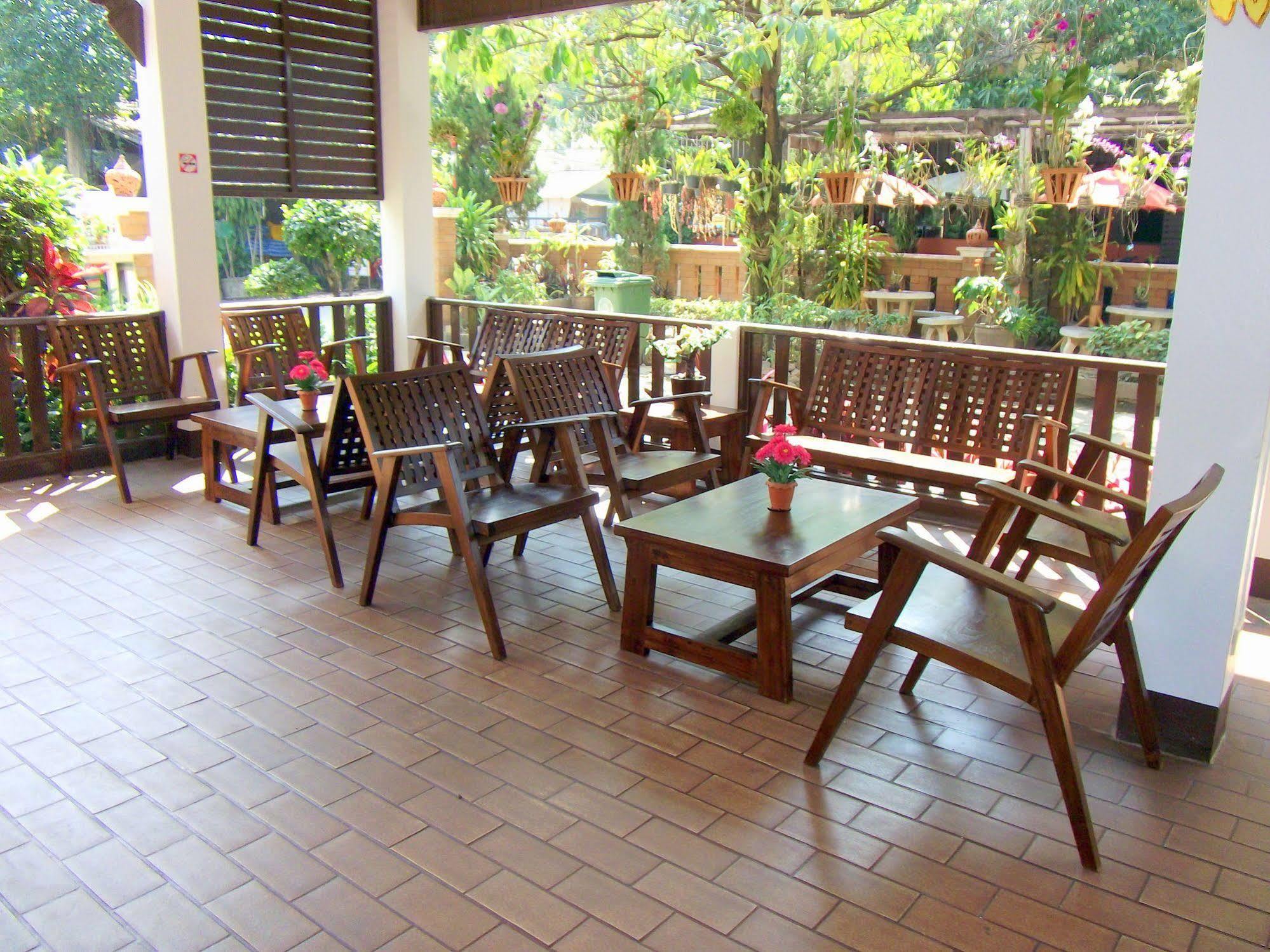 Lanna Thai Guesthouse Chiang Mai Exterior photo