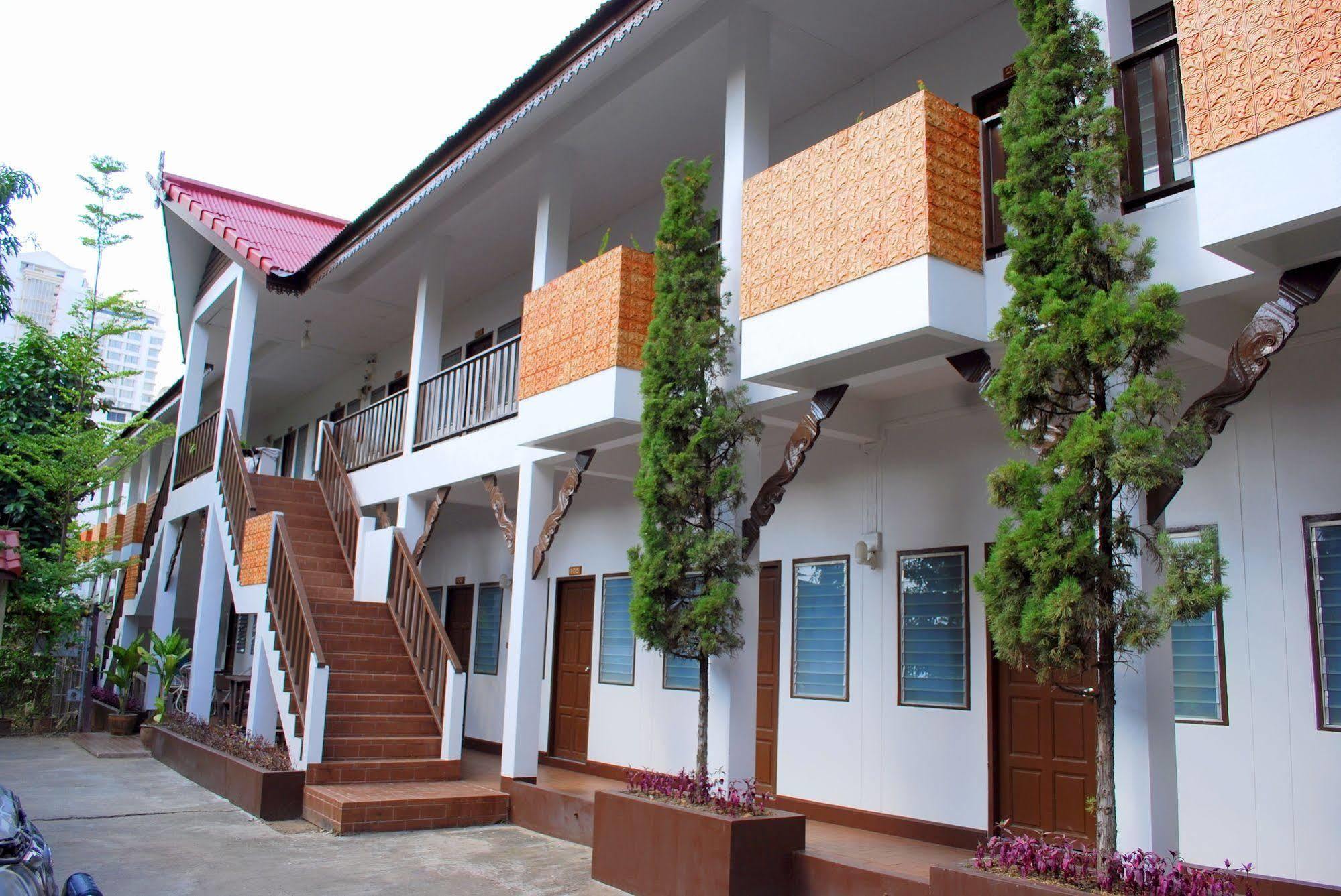 Lanna Thai Guesthouse Chiang Mai Exterior photo