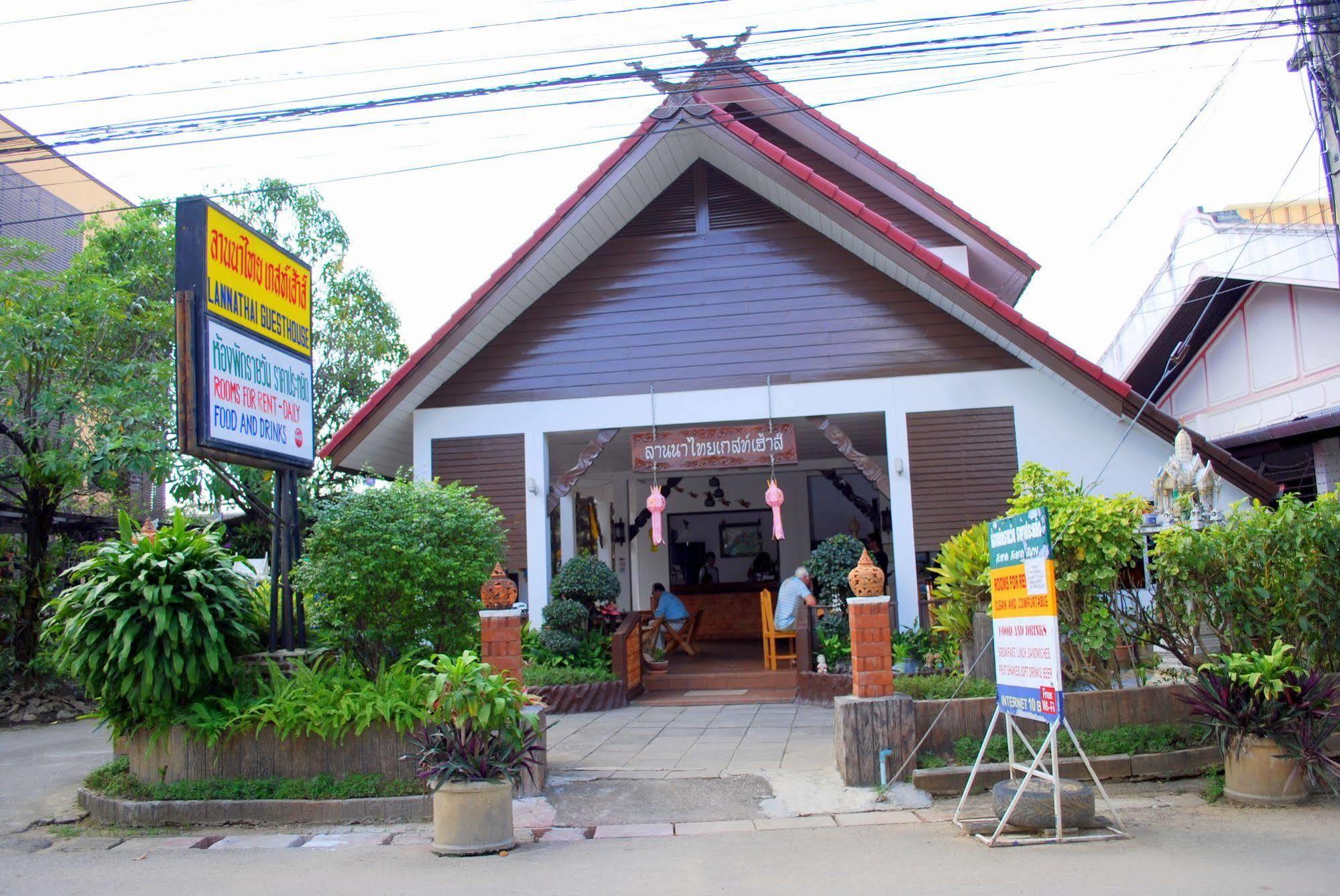 Lanna Thai Guesthouse Chiang Mai Exterior photo